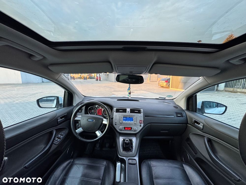 Ford Kuga 2.0 TDCi 2x4 Titanium - 7