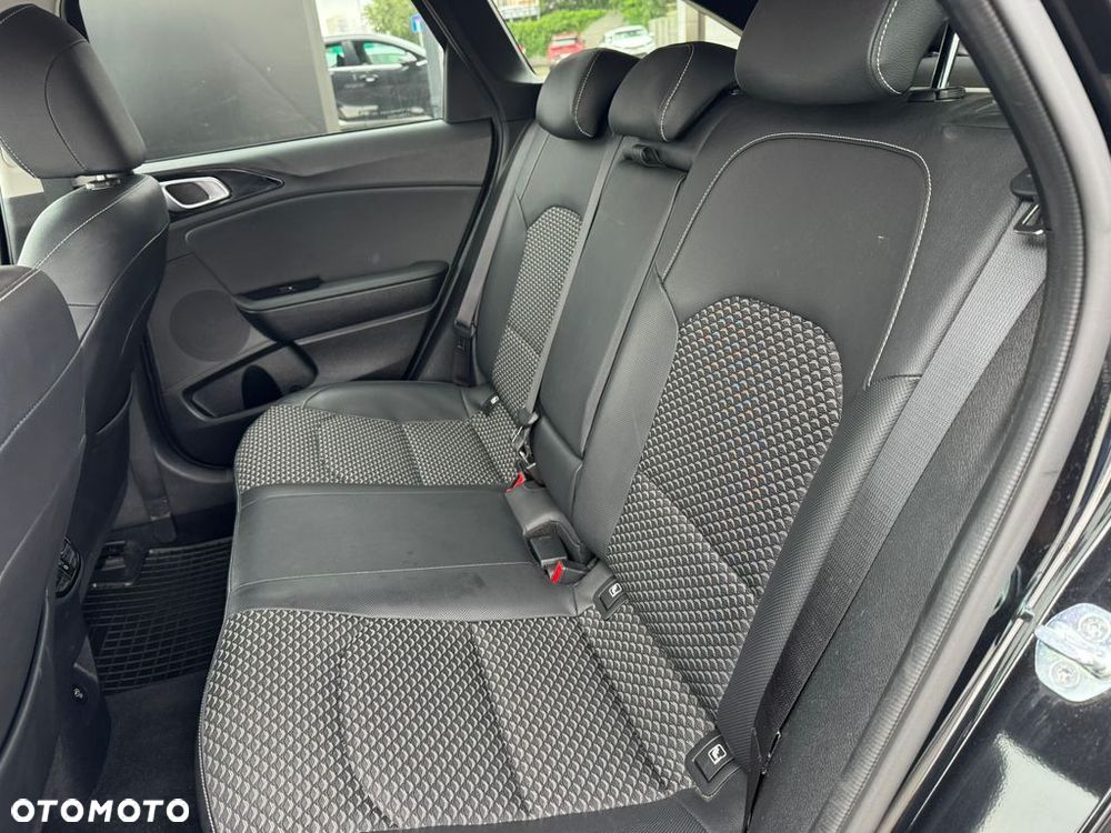 Kia Ceed 1.5 T-GDI Tribute DCT - 19