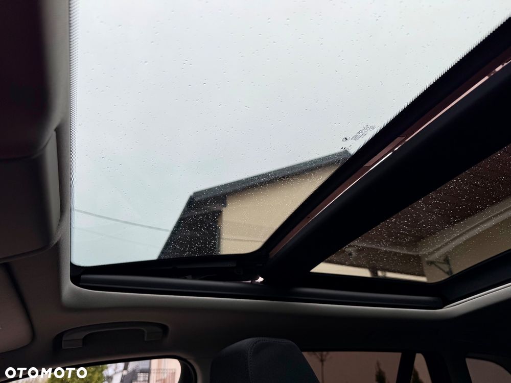 BMW X1 xDrive18d Sport Line - 28