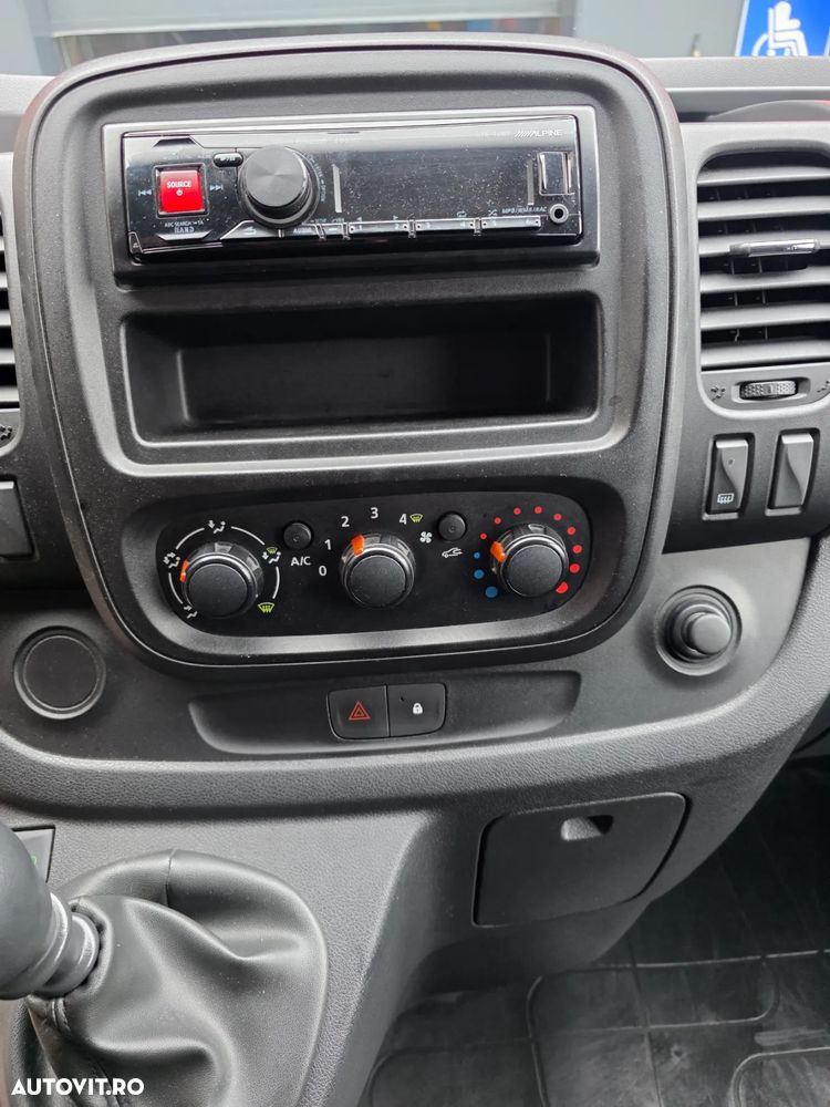 Renault Trafic - 9