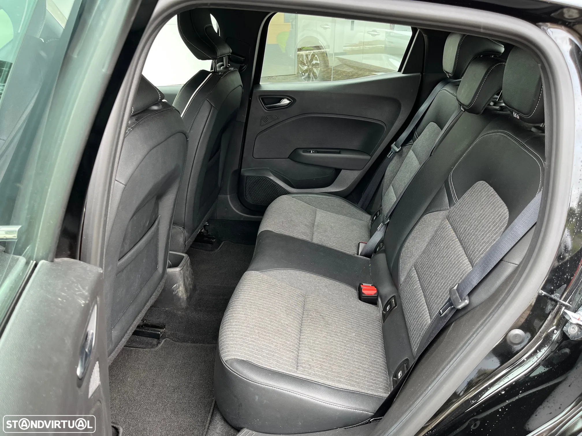 Renault Clio 1.0 TCe Exclusive - 9