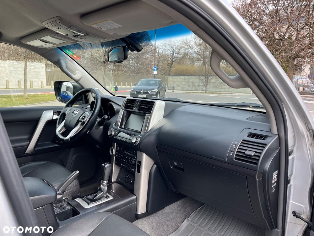 Toyota Land Cruiser LC 3.0 D-4D Sol plus - 10