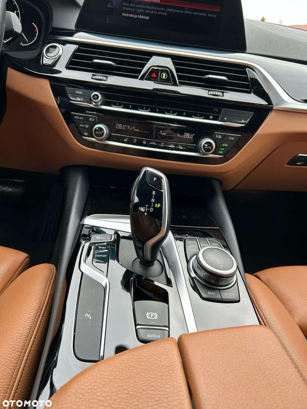 BMW Seria 5 518d Sport Line - 12