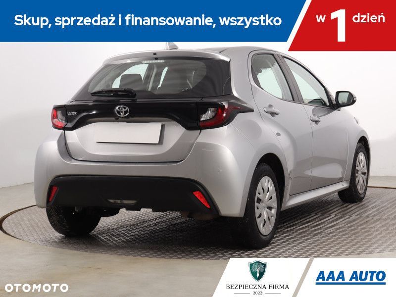 Toyota Yaris - 6
