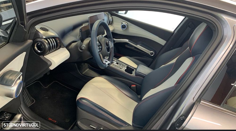 BYD Atto 3 60.48 kWh Design - 4