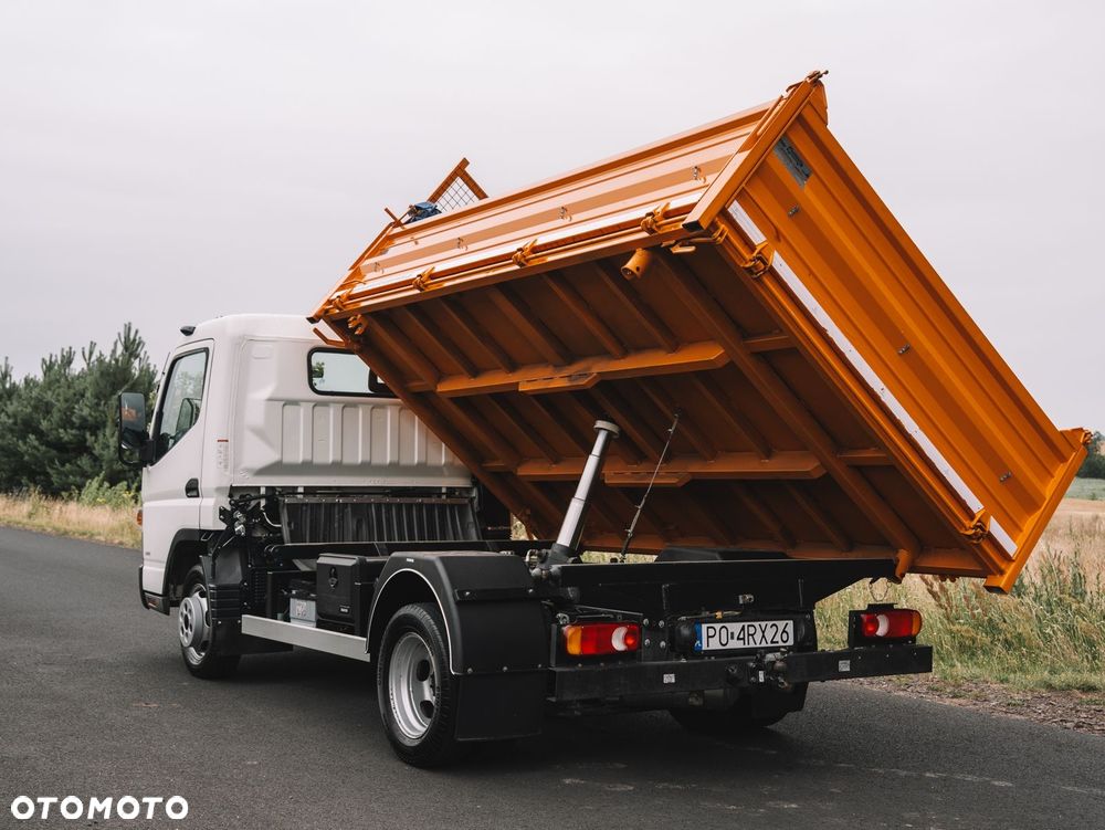 Mitsubishi Fuso Canter - 11