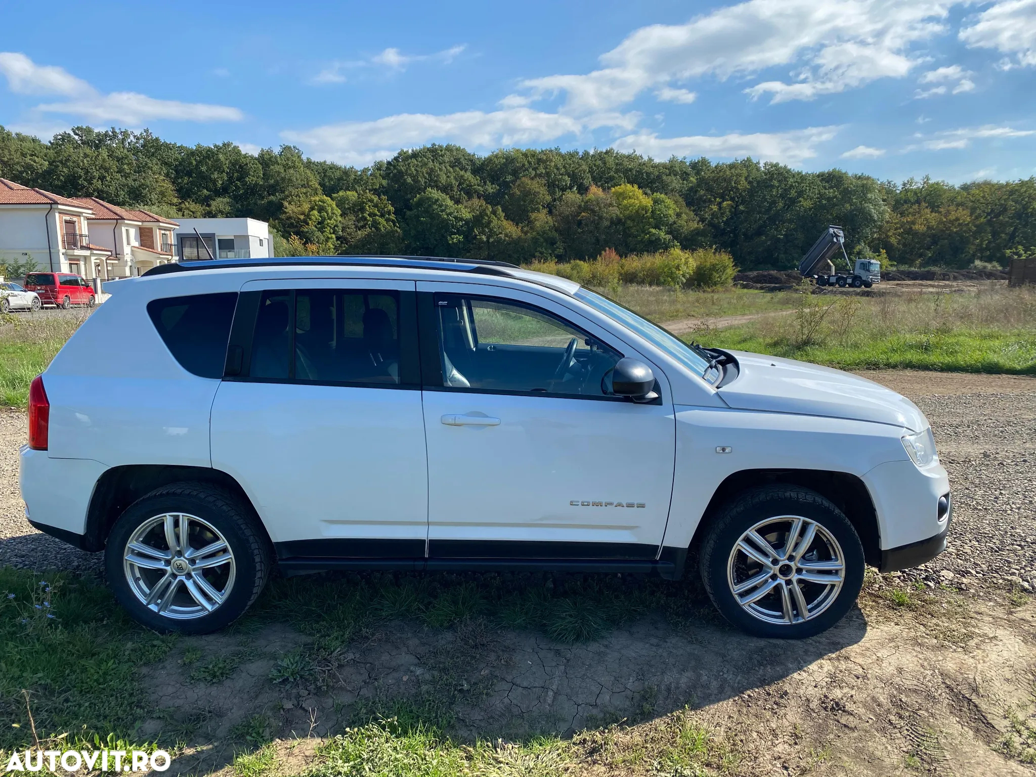 Jeep Compass - 4