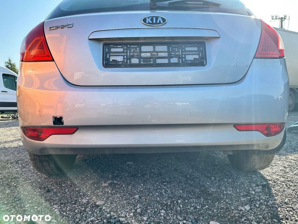 ZDERZAK TYŁ TYLNY KIA CEED I LIFT HATCHBACK 2009 R KOD LAK. 9S - 1