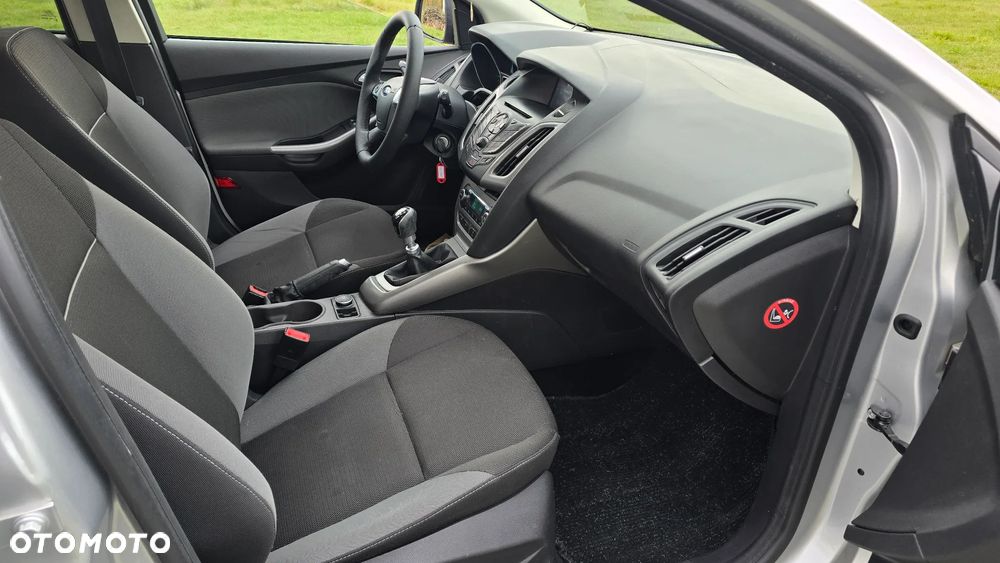 Ford Focus 1.6 TDCi ECOnetic 88g Start-Stopp-System Titanium - 8