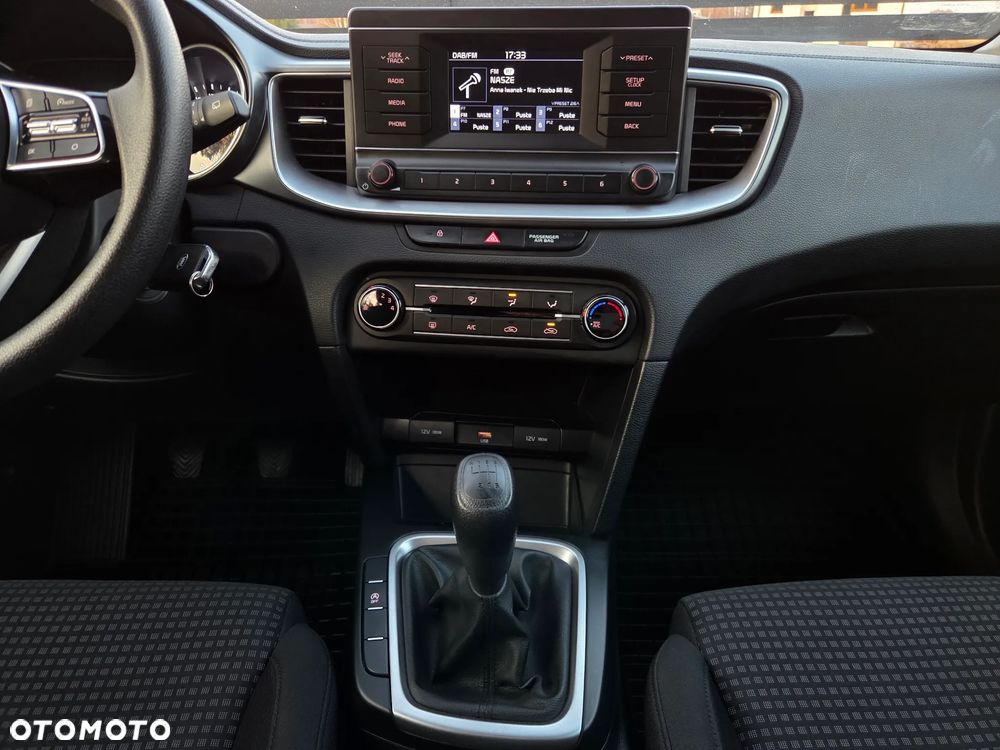 Kia Ceed 1.5 T-GDI S - 24