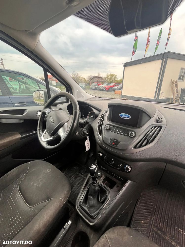 Ford Transit Connect - 4