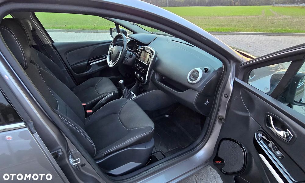 Renault Clio - 21
