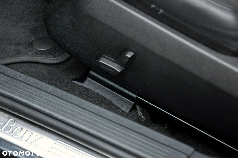 Mercedes-Benz Klasa E - 25