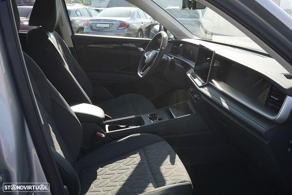 VW Tayron 1.5 eTSI Urban DSG - 19