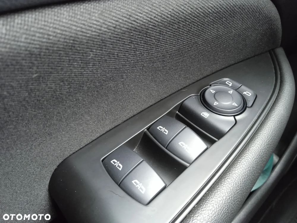 Opel Insignia 1.5 T Enjoy S&S - 17