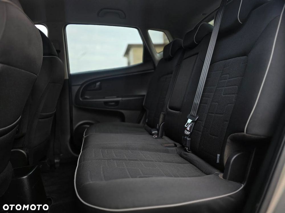 Kia Venga - 18