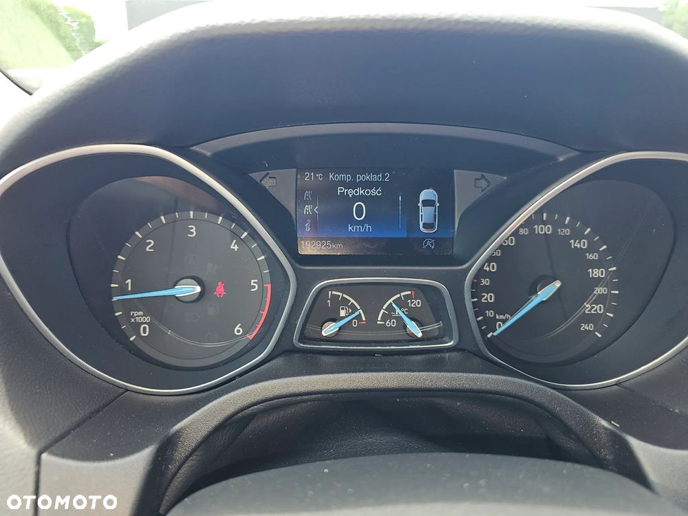 Ford Focus 1.5 EcoBlue Start-Stopp-System TITANIUM - 29