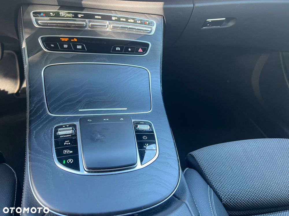 Mercedes-Benz Klasa E 220 d 9G-TRONIC Sportstyle Edition - 20