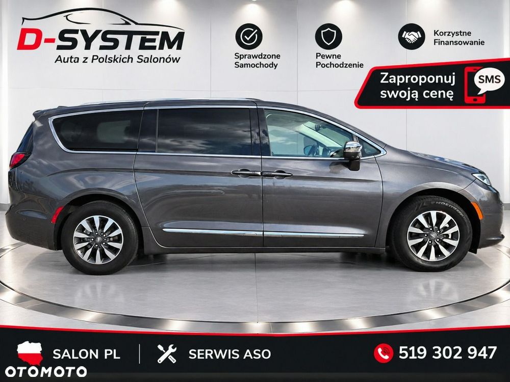 Chrysler Pacifica - 22