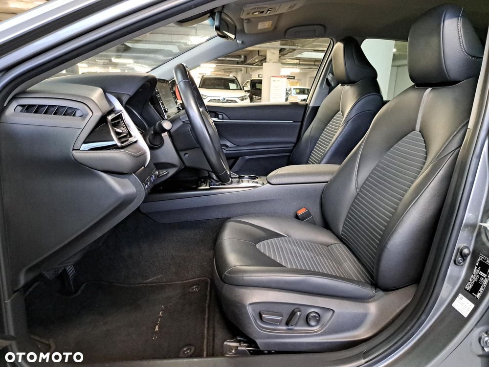 Toyota Camry 2.5 Hybrid Prestige CVT - 12
