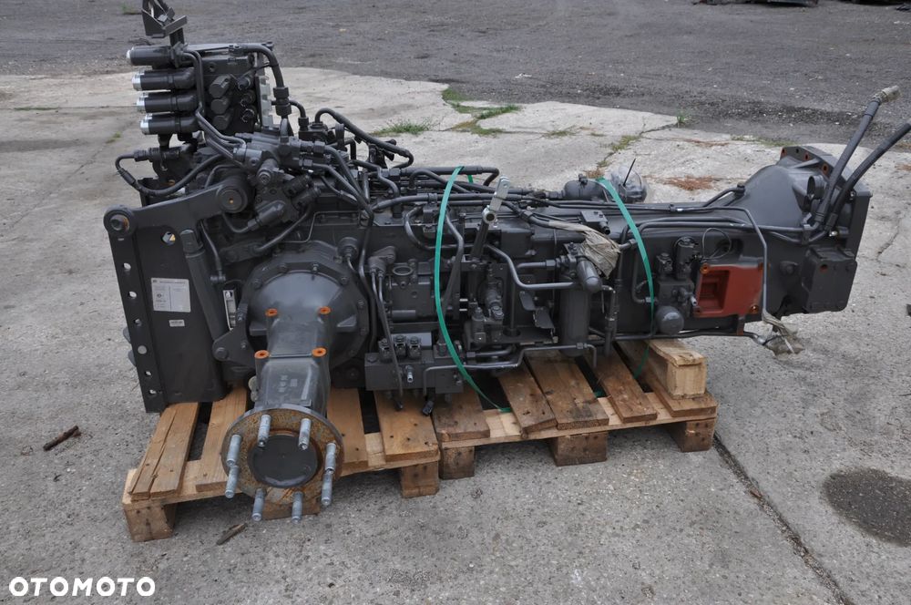 SKRZYNIA BIEGÓW MOST ROZDZIELACZ DEUTZ FAHR 6120 C TTV - 2