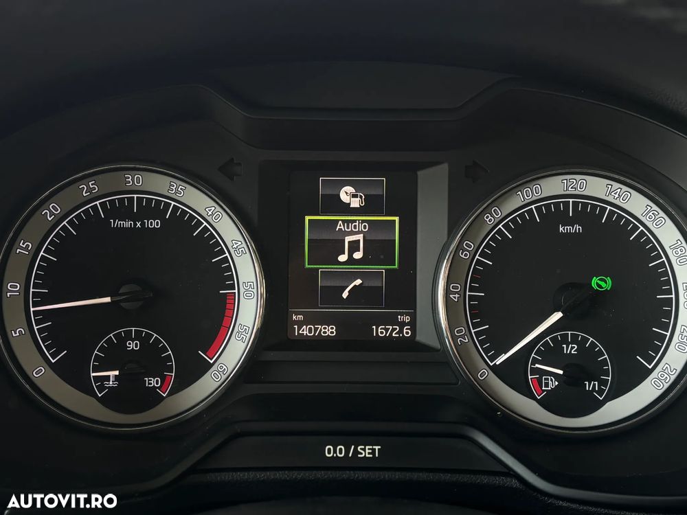 Skoda Octavia 1.6 TDI DSG Ambition - 27