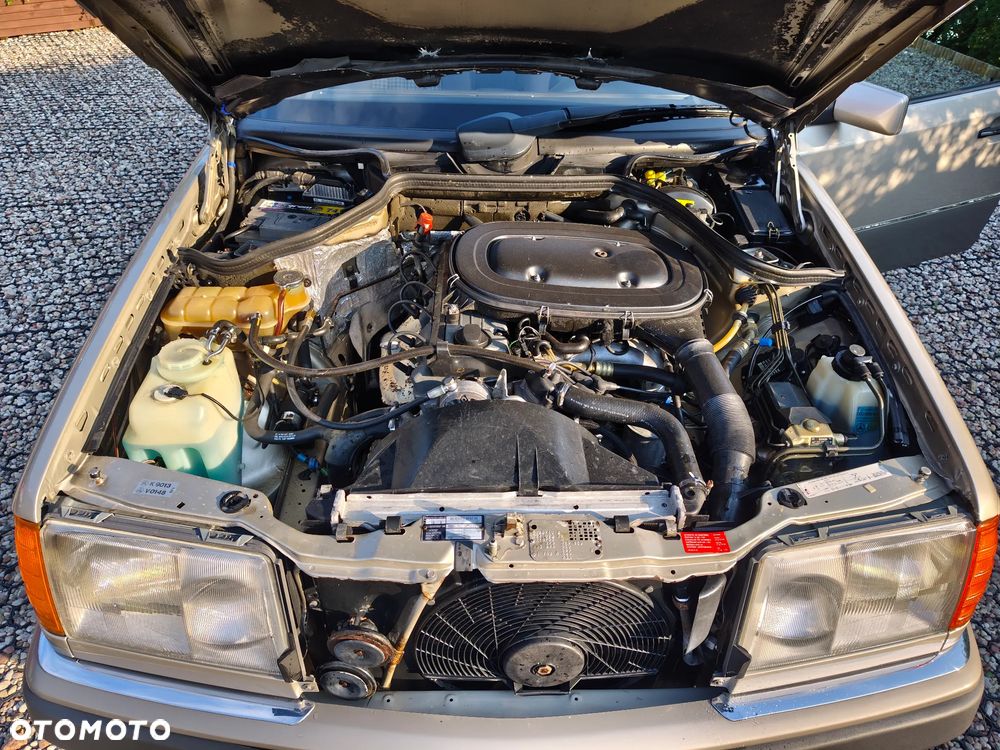 Mercedes-Benz W124 (1984-1993) - 8