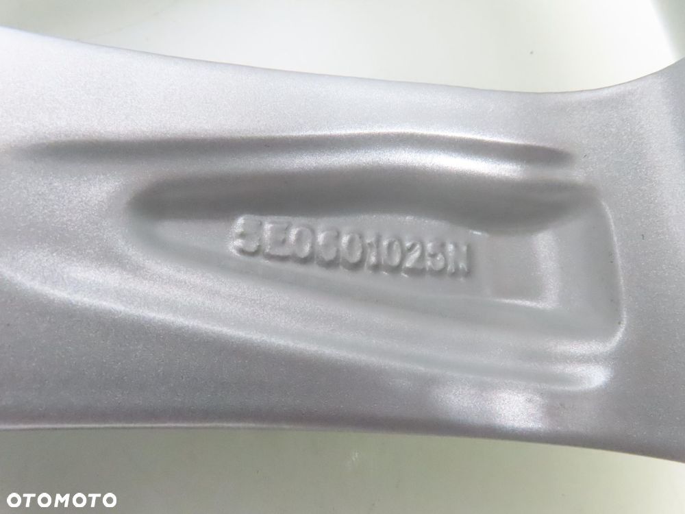 Alufelgi 17'' Skoda Octavia Superb 5x112 6J ET48 5E0601025N - 3