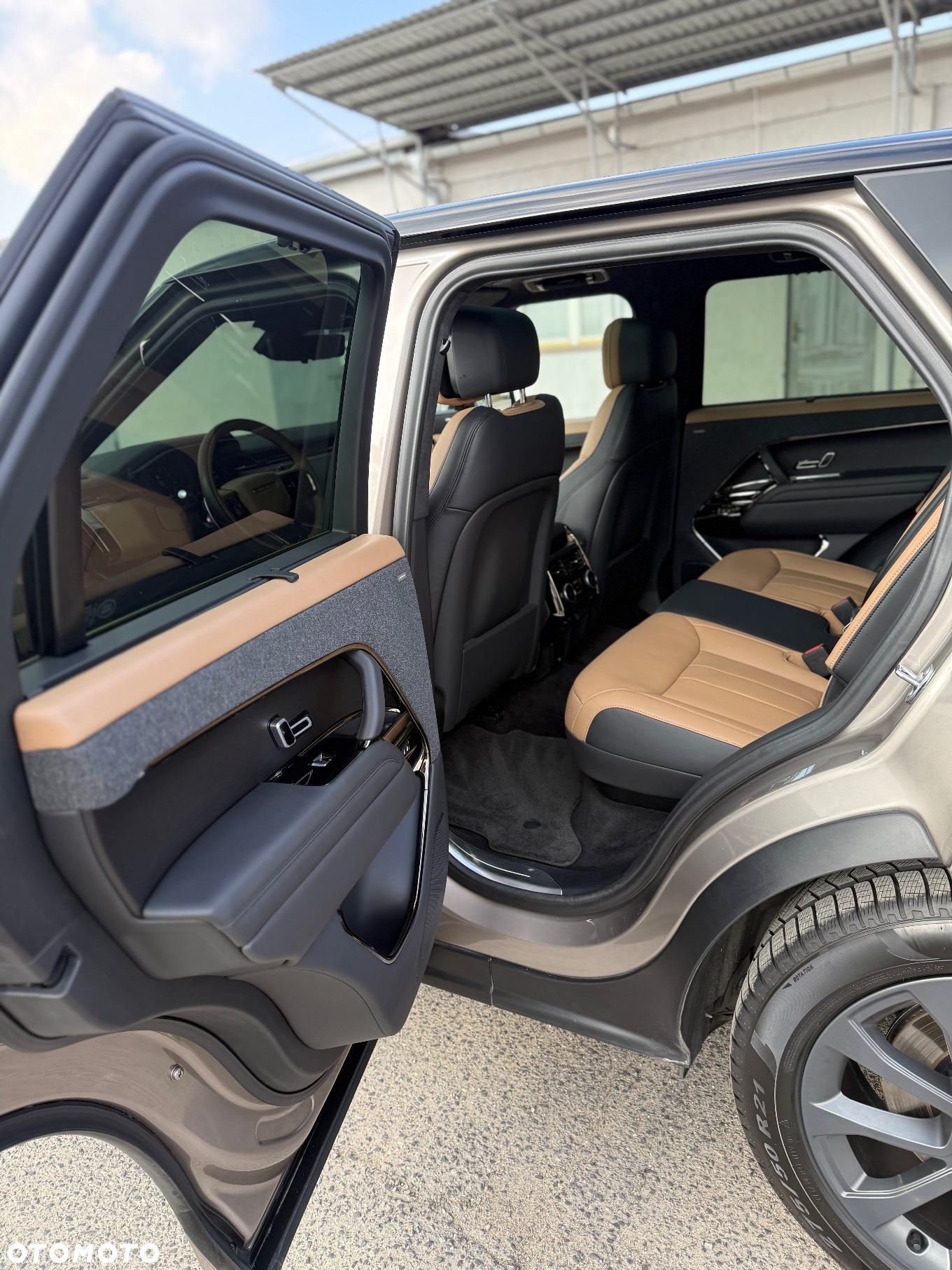 Land Rover Range Rover Sport ver-s-3-0-p510e-phev-autobiography - 9