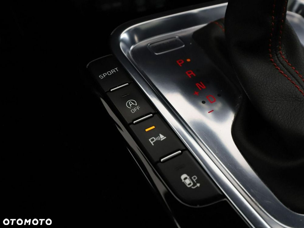 Kia ProCeed 1.6 T-GDI GT DCT - 31