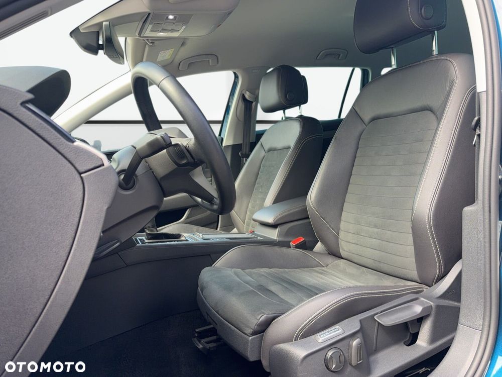 Volkswagen Passat Variant - 11