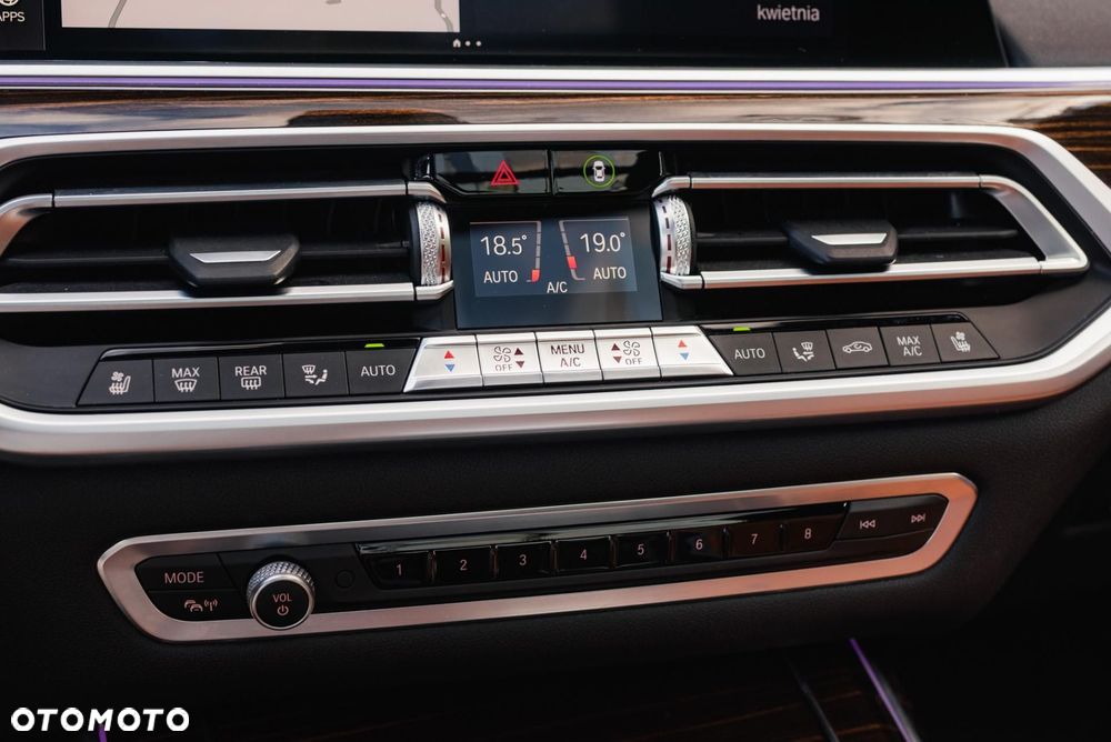 BMW X7 xDrive30d sport - 25