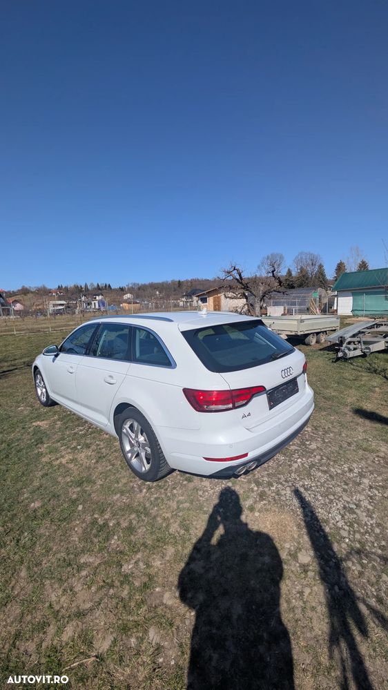 Audi A4 Avant 2.0 TDI ultra S tronic - 7
