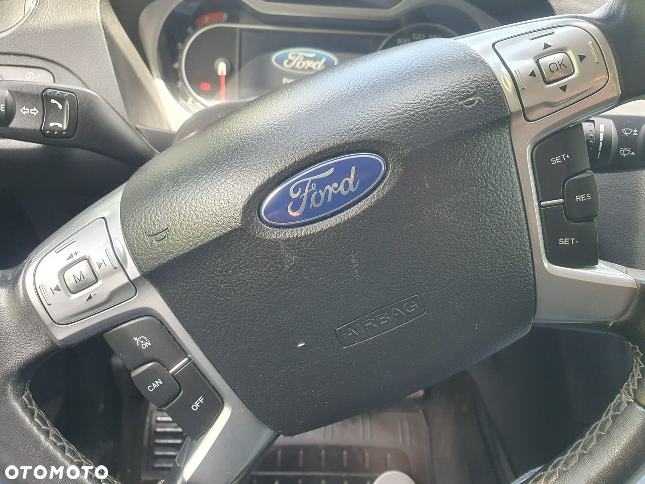 Ford S-Max - 23