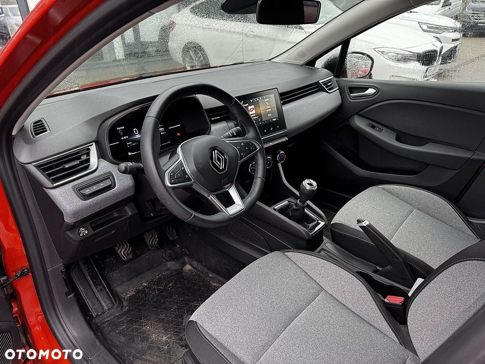 Renault Clio 1.0 TCe Evolution - 10
