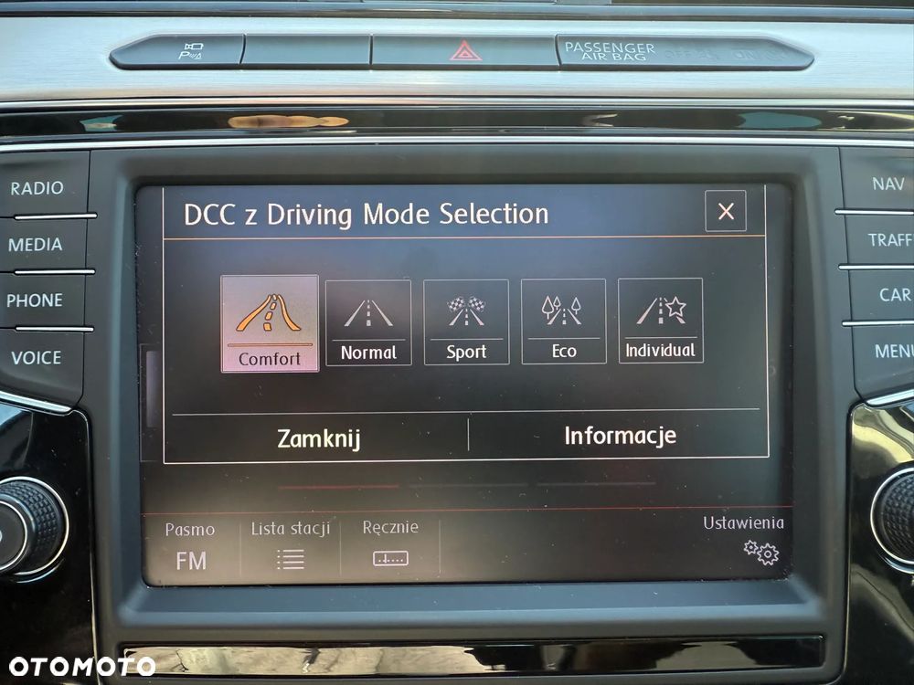 Volkswagen Passat - 28