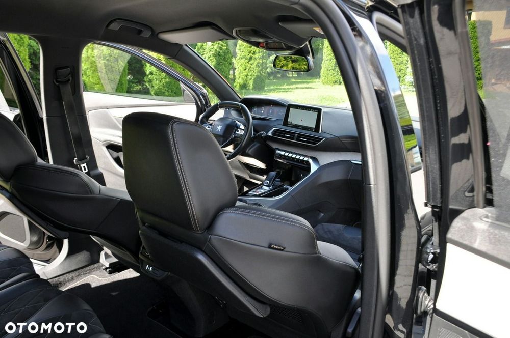Peugeot 5008 - 26