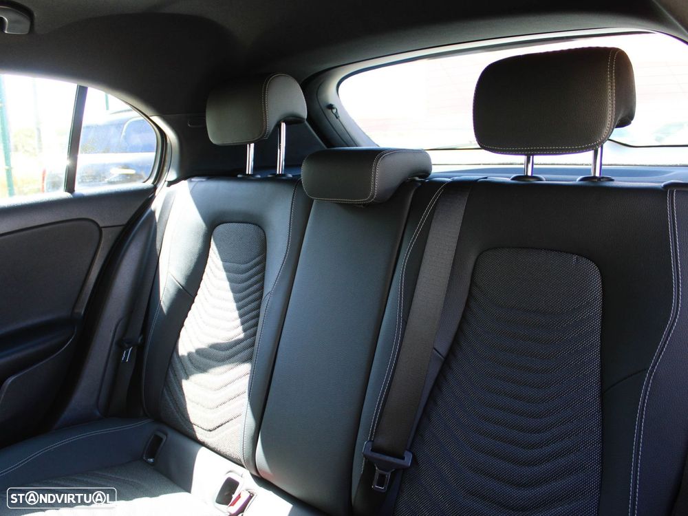 Mercedes-Benz A 180 d Style - 48