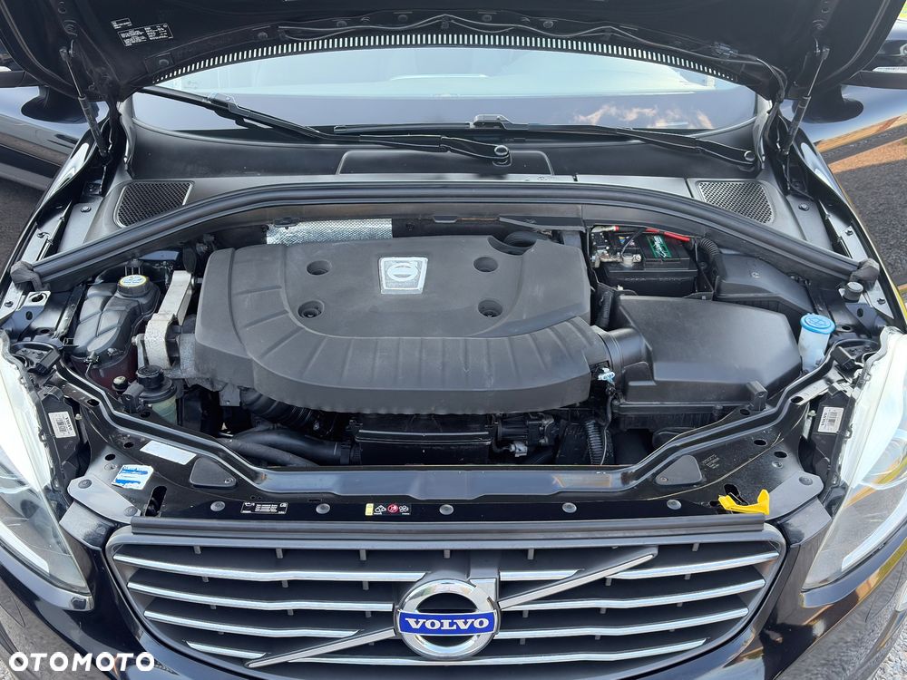 Volvo XC 60 D3 R-Design Momentum - 36