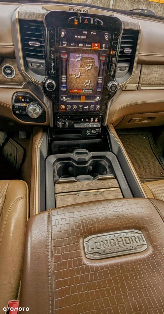 RAM 1500 Crew Cab Laramie - 5