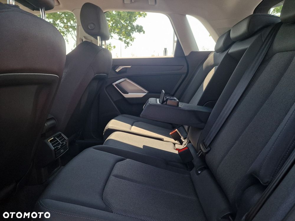 Audi Q3 - 12