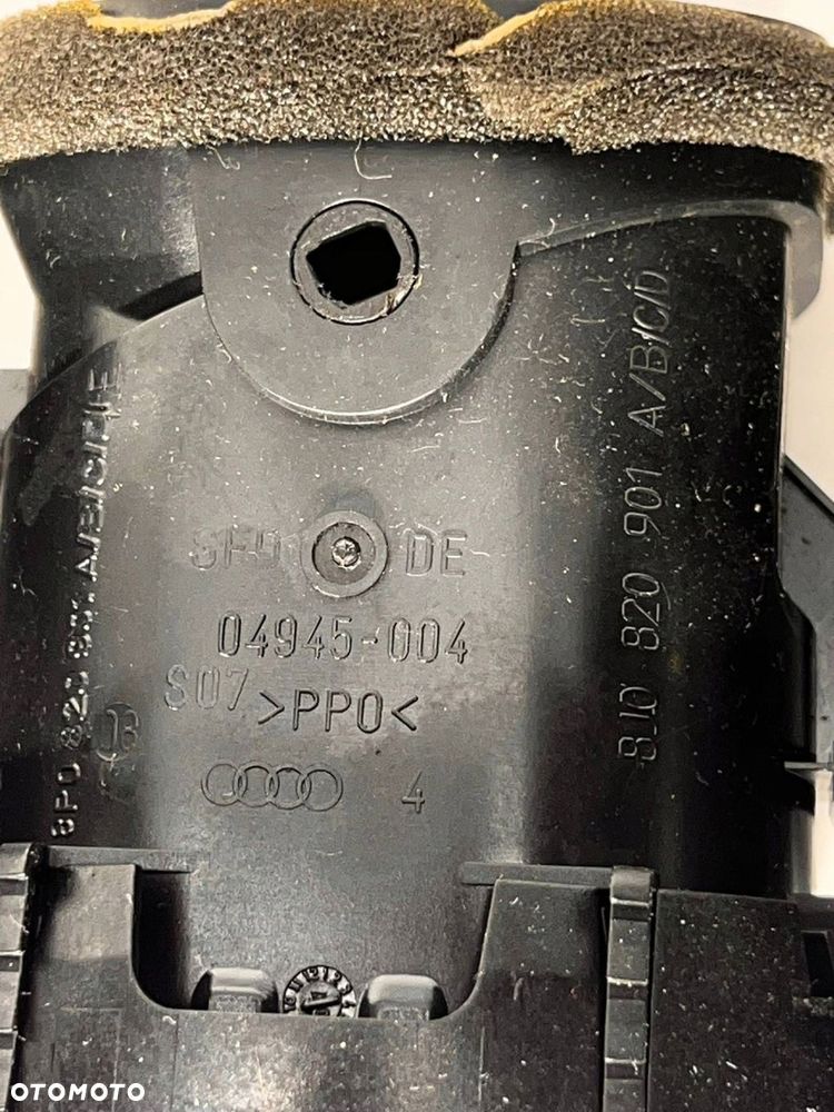 8P0 820 901 Dysze / Kratki nawiewu deski rozdzielczej Audi TT TTS Mk2 2008 - 7