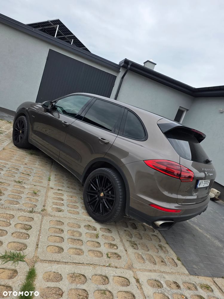 Porsche Cayenne Diesel Platinum Edition - 4