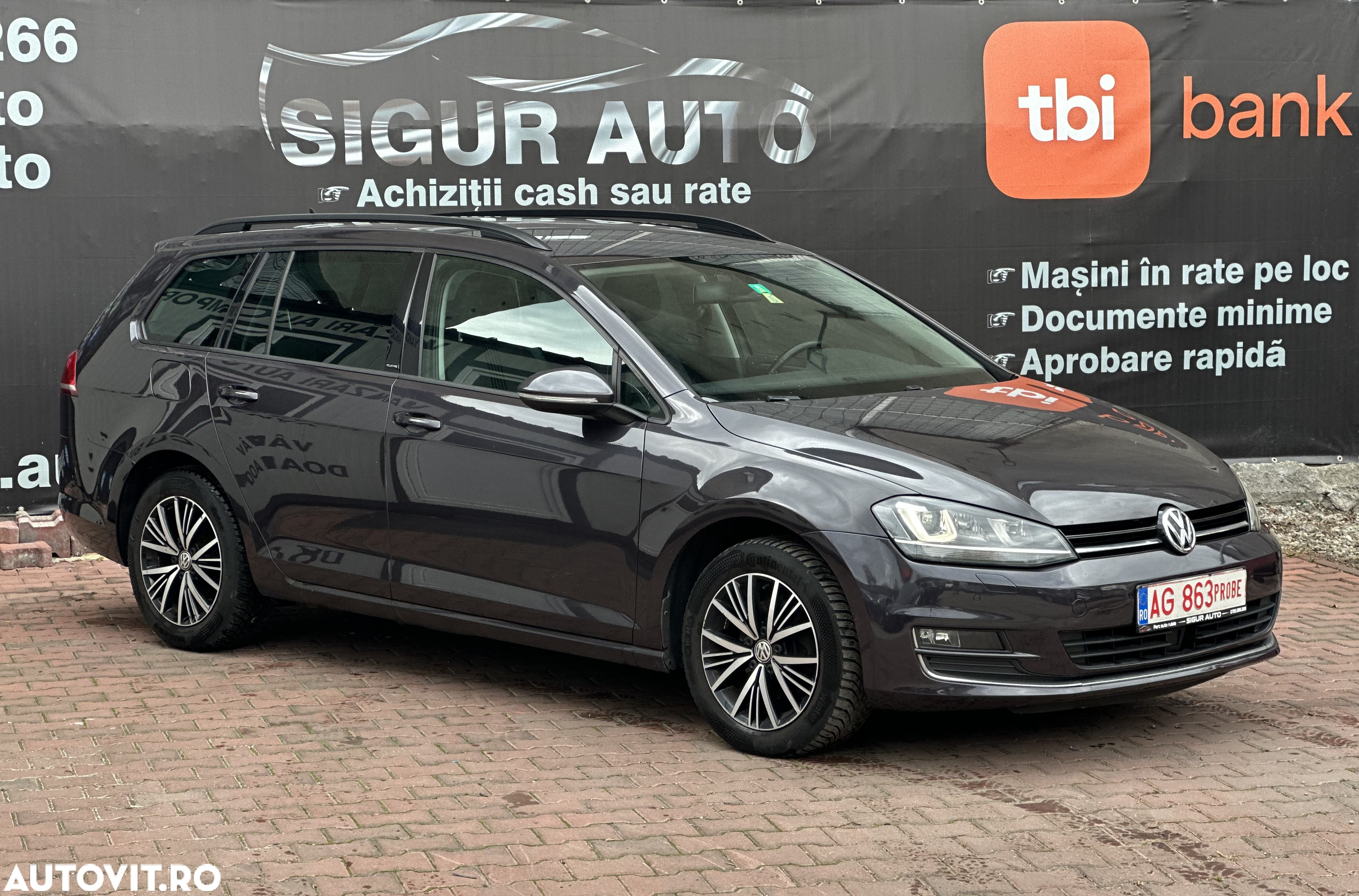 Volkswagen Golf 1.6 BlueTDI DSG Comfortline - 10