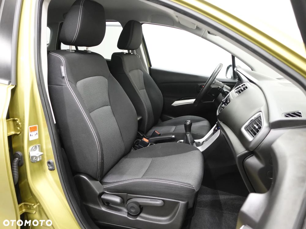 Suzuki SX4 S-Cross 1.6 VVT 4x4 Comfort - 27