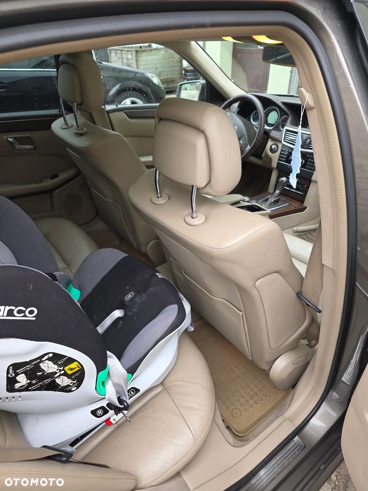 Mercedes-Benz Klasa E 200 CDI DPF BlueEFFICIENCY Automatik Avantgarde - 14