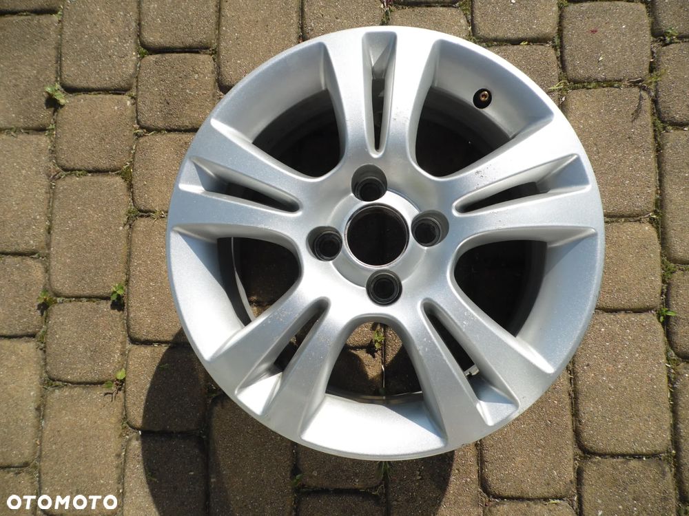 Felgi 15'' 4x100 Opel Corsa 6x15 ET39 T093 - 2