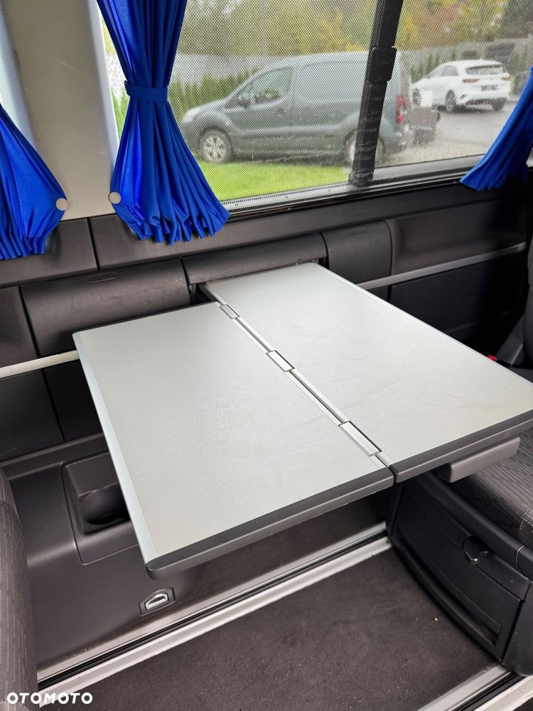 Volkswagen Multivan - 18