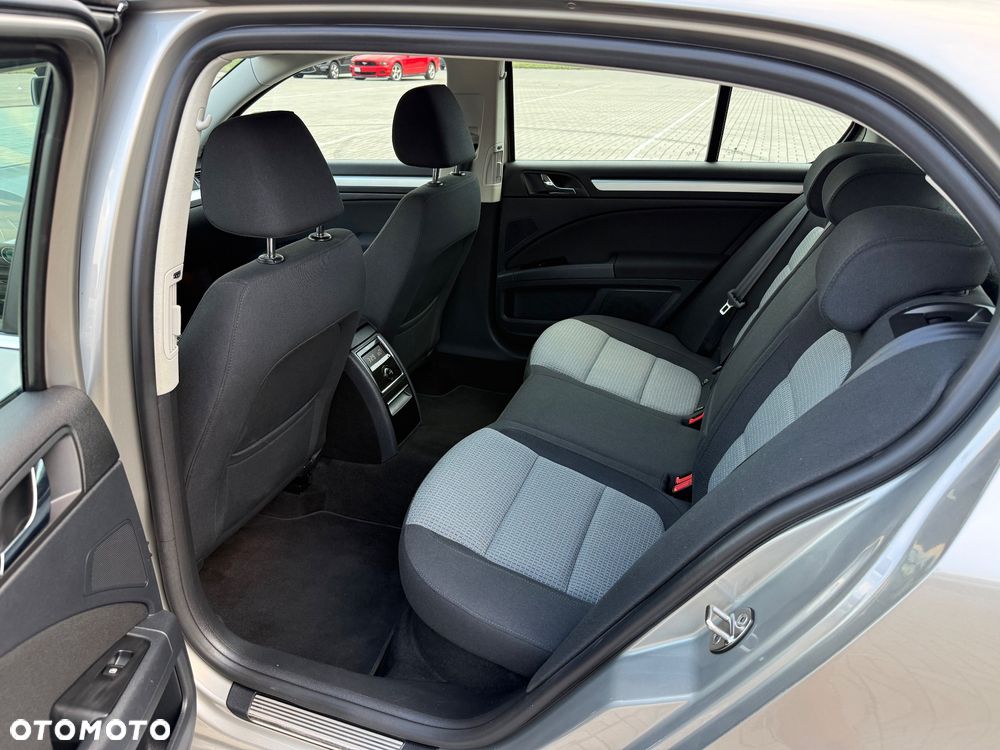 Skoda Superb 2.0 TDI DSG Elegance - 12