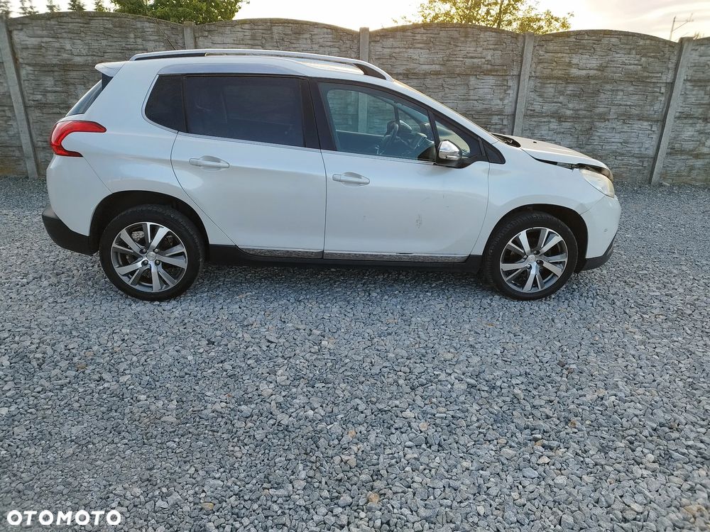 Peugeot 2008 1.6 BlueHDi Allure - 18
